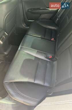Седан Honda Accord 2014 в 