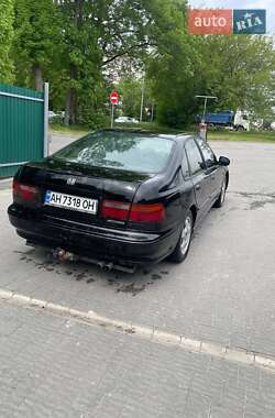Седан Honda Accord 1993 в 
