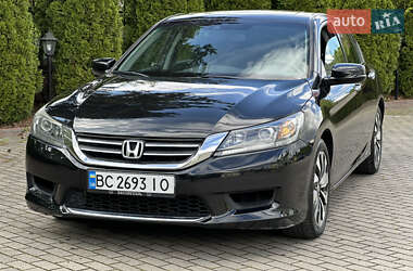 Седан Honda Accord 2014 в Львові