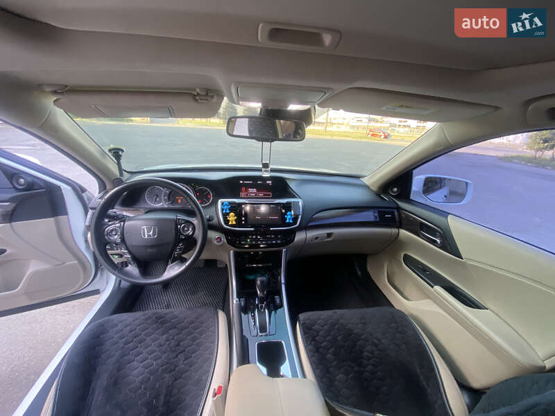 Седан Honda Accord 2017 в Дніпрі фото 17 Седан Honda Accord 2017 в Дніпрі
