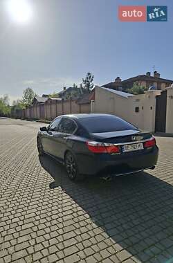 Седан Honda Accord 2014 в 