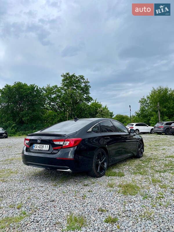 Седан Honda Accord 2022 в Києві