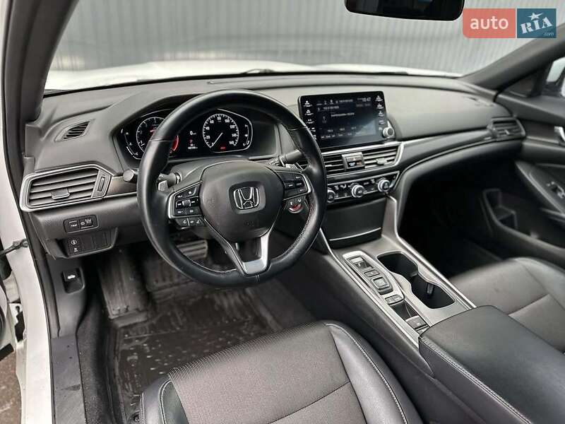 Седан Honda Accord 2018 в Львові