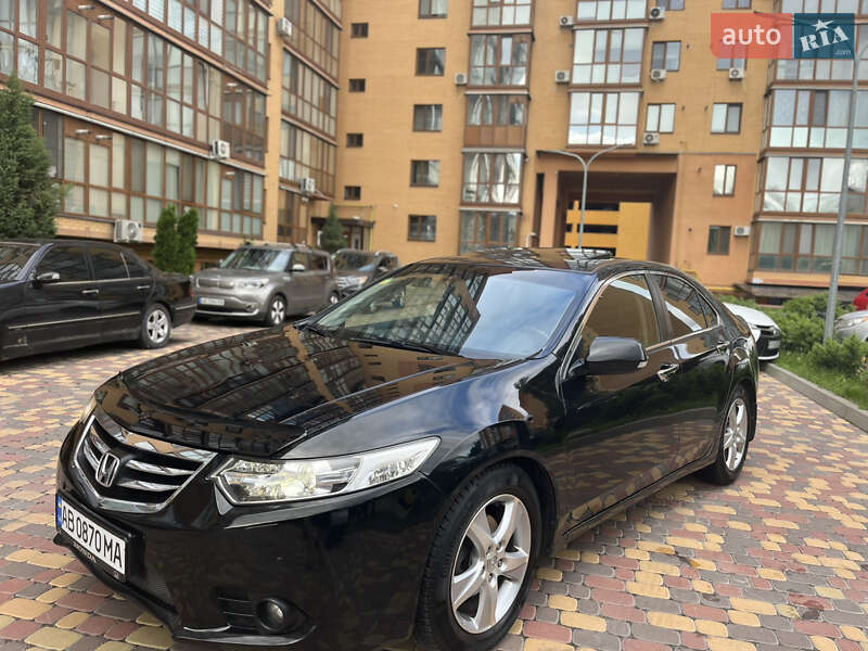 Седан Honda Accord 2012 в Виннице