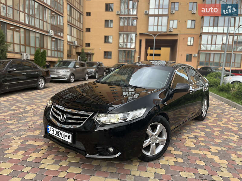 Седан Honda Accord 2012 в Виннице