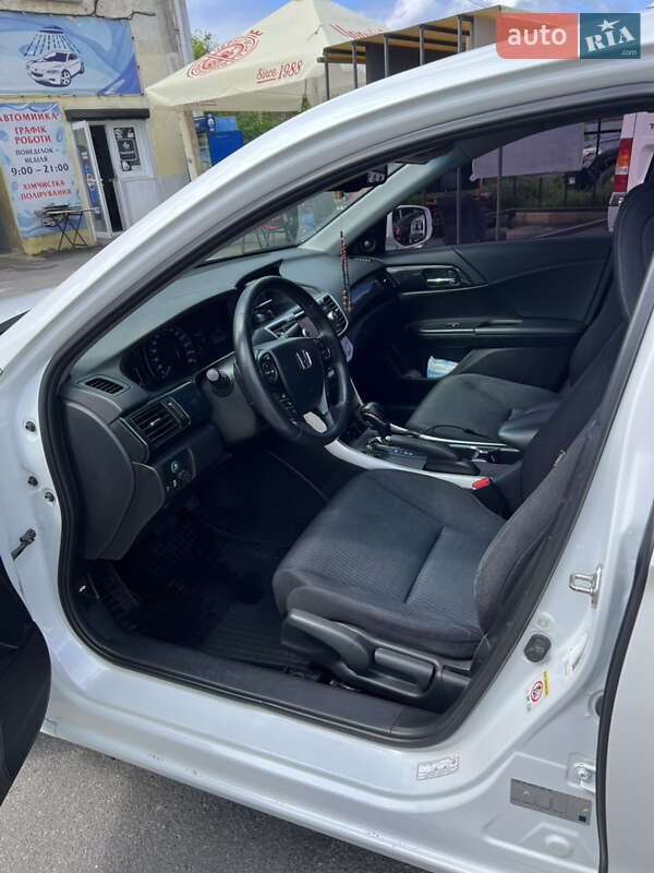 Седан Honda Accord 2013 в Києві фото 7 Седан Honda Accord 2013 в Києві