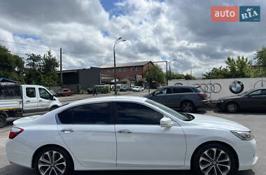 Седан Honda Accord 2013 в Киеве
