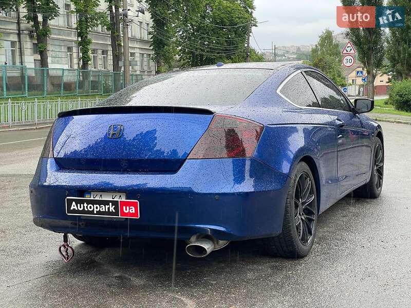Купе Honda Accord 2008 в Киеве