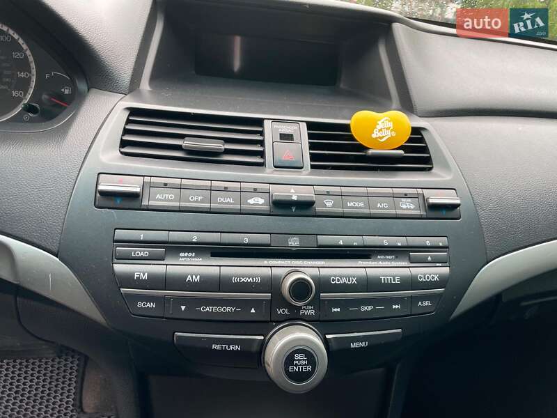 Купе Honda Accord 2008 в Киеве