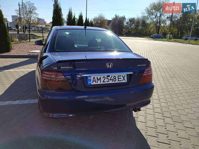 Седан Honda Accord 2001 в Житомире