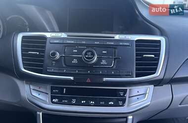 Седан Honda Accord 2012 в 