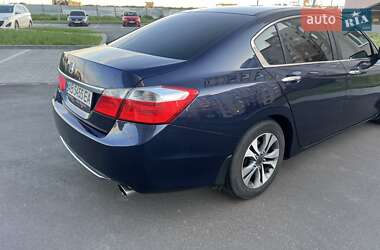 Седан Honda Accord 2012 в 