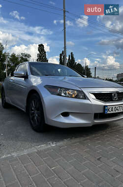 Купе Honda Accord 2011 в Києві