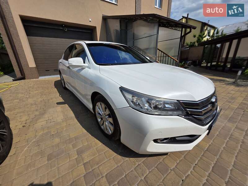 Седан Honda Accord 2014 в Полтаве