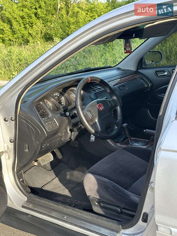 Седан Honda Accord 2001 в Хмельницком