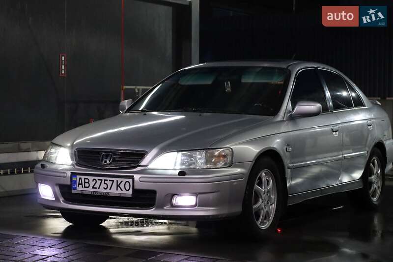 Седан Honda Accord 2001 в Хмельницком
