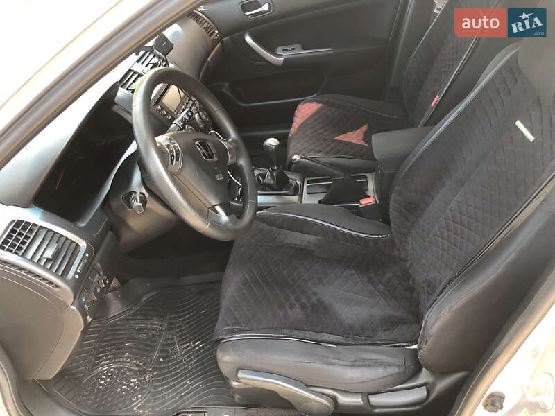 Седан Honda Accord 2003 в Нежине
