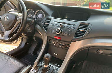 Универсал Honda Accord 2009 в 