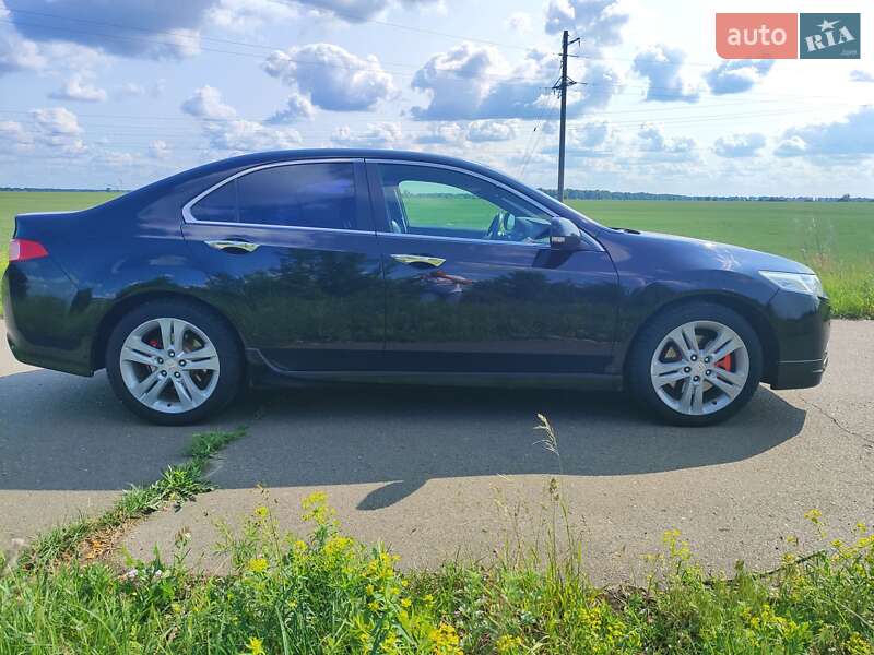Седан Honda Accord 2011 в Борзне