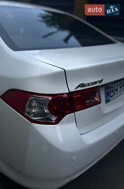 Седан Honda Accord 2011 в 