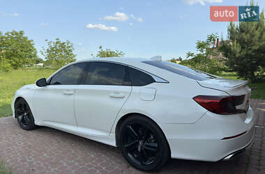 Седан Honda Accord 2019 в 