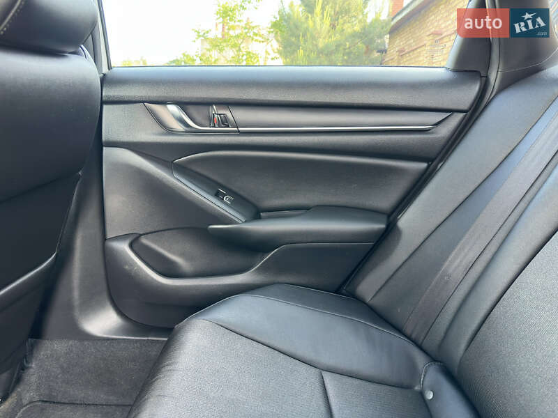 Седан Honda Accord 2019 в Ровно