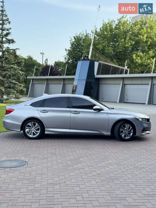 Седан Honda Accord 2018 в Харькове