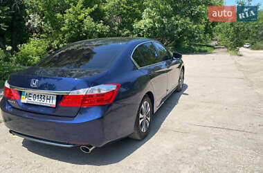 Седан Honda Accord 2013 в 