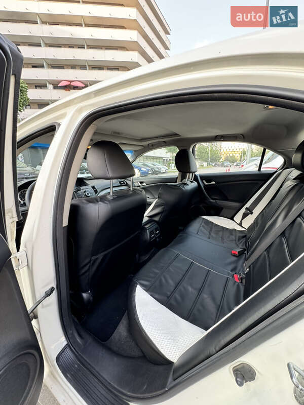 Седан Honda Accord 2008 в 