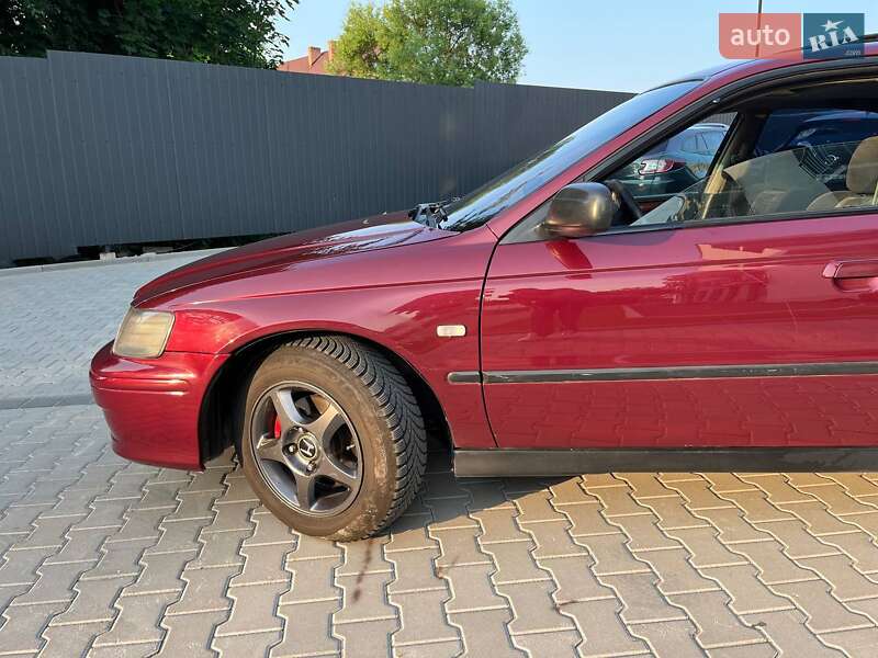 Седан Honda Accord 2000 в Львове