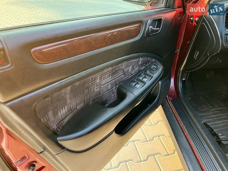 Седан Honda Accord 2000 в Львове