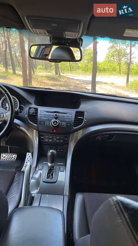 Седан Honda Accord 2011 в Киеве