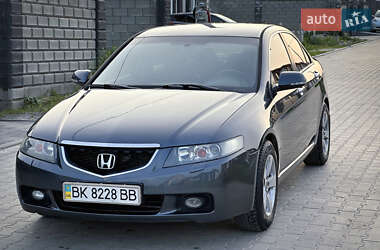 Седан Honda Accord 2003 в Рівному