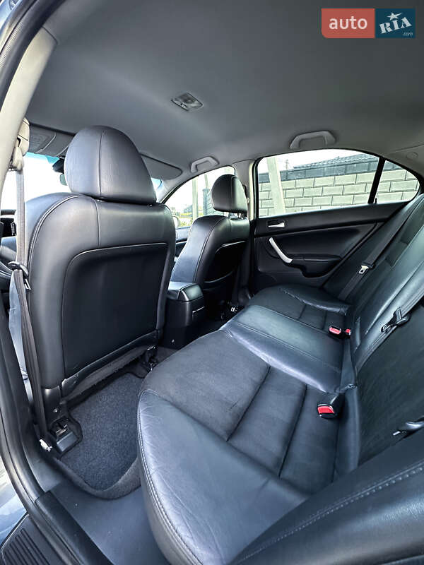 Седан Honda Accord 2003 в Ровно