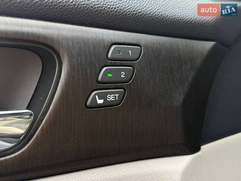 Седан Honda Accord 2015 в Киеве