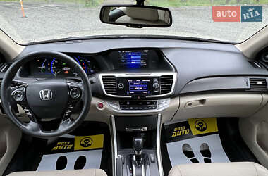 Седан Honda Accord 2014 в 