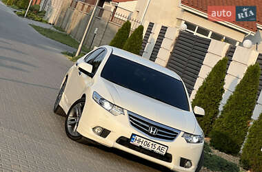 Седан Honda Accord 2011 в 