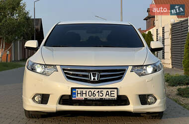 Седан Honda Accord 2011 в 
