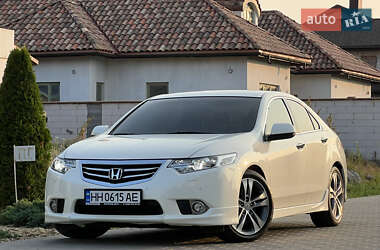 Седан Honda Accord 2011 в 