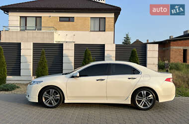 Седан Honda Accord 2011 в 