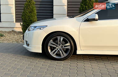 Седан Honda Accord 2011 в 