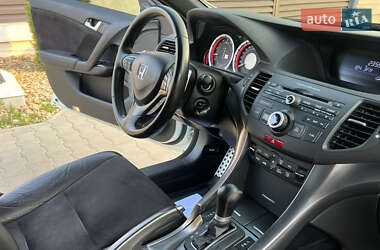 Седан Honda Accord 2011 в 