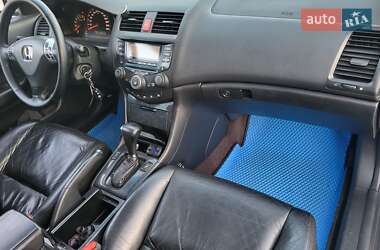 Седан Honda Accord 2005 в 