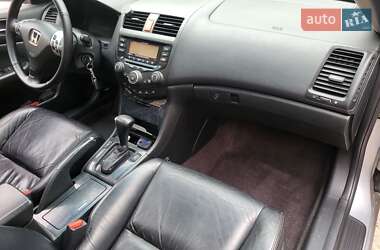 Седан Honda Accord 2005 в 