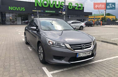Седан Honda Accord 2013 в Києві