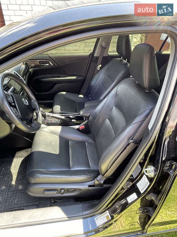 Седан Honda Accord 2016 в Березне