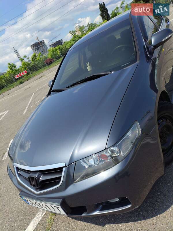 Седан Honda Accord 2003 в Киеве