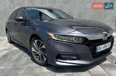 Седан Honda Accord 2018 в 