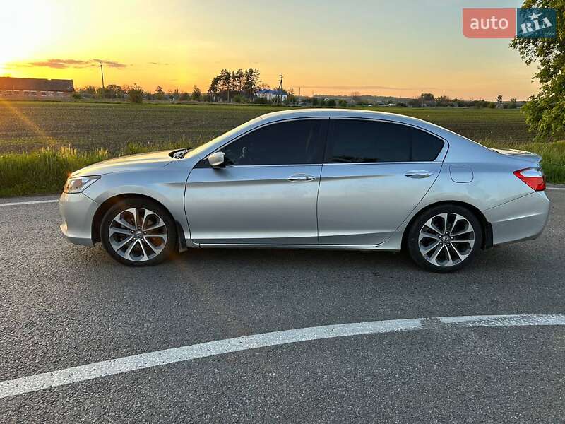 Седан Honda Accord 2015 в Ромнах фото 19 Седан Honda Accord 2015 в Ромнах