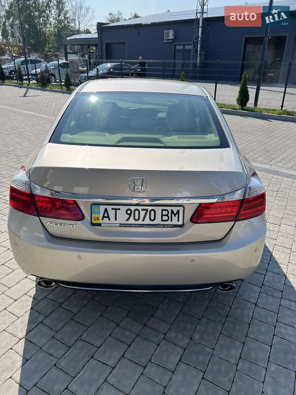 Седан Honda Accord 2013 в Івано-Франківську